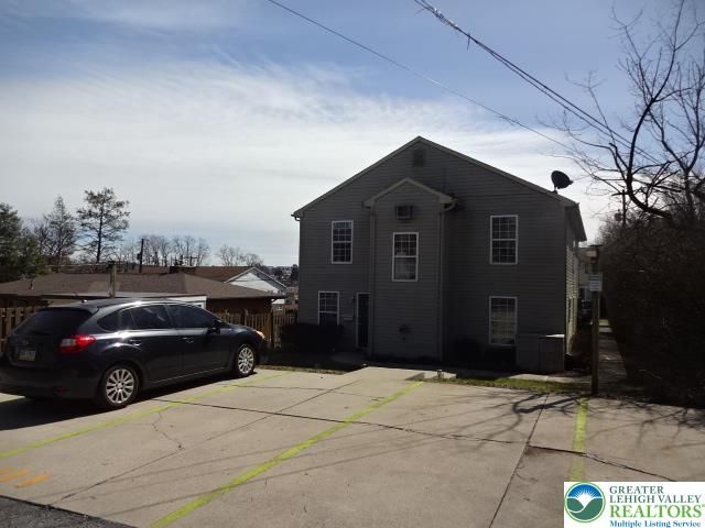 1221 West Whitehall Street, Allentown City, PA 18102