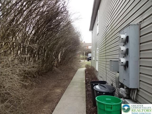 1221 West Whitehall Street, Allentown City, PA 18102