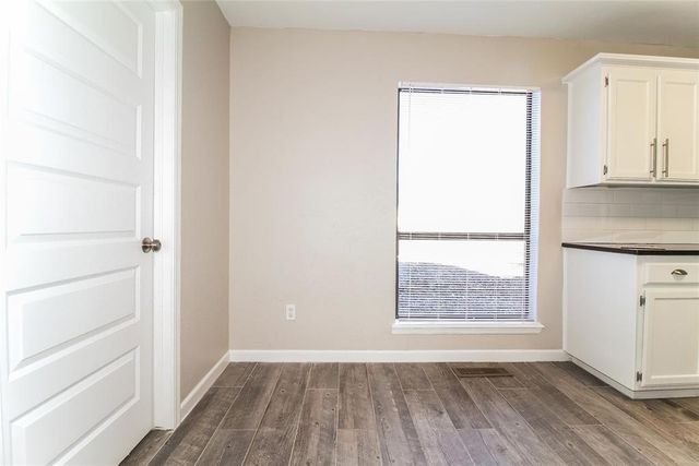 1102 Swan Lake Road, Edmond, OK 73003