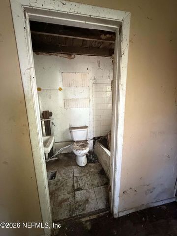 3243 ERNEST Street, Jacksonville, FL 32205