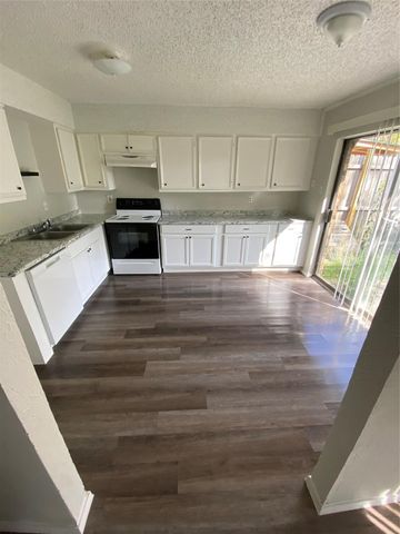 424 E Simonds Road 422-424, Seagoville, TX 75159