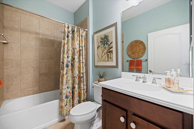 208 BRIENZA LOOP, Nokomis, FL 34275