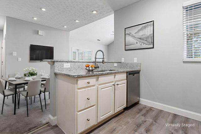 5288 Abby Gate Avenue, 16, Westerville, OH 43081