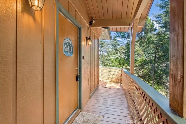 717 Oakmont Lane, Lake Arrowhead, CA 92352