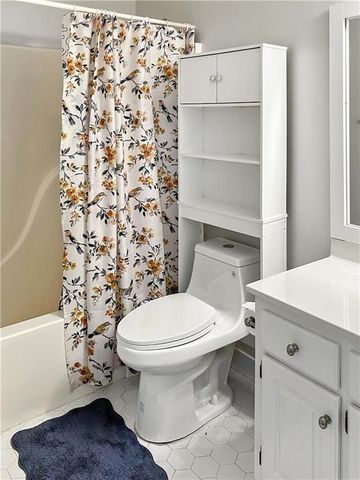 1200 Sunrise Field Court, Lawrenceville, GA 30043