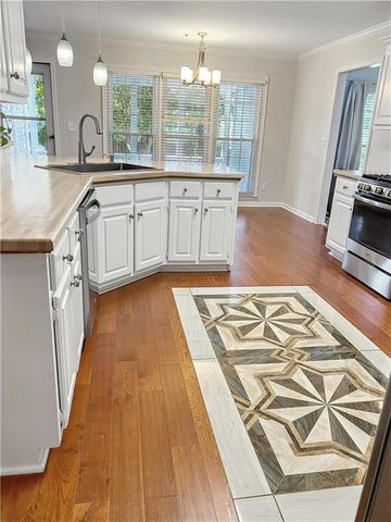 1200 Sunrise Field Court, Lawrenceville, GA 30043