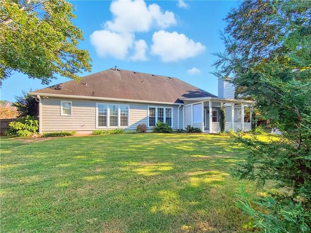 1200 Sunrise Field Court, Lawrenceville, GA 30043