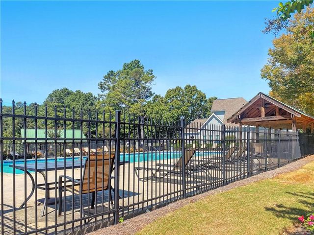 1200 Sunrise Field Court, Lawrenceville, GA 30043