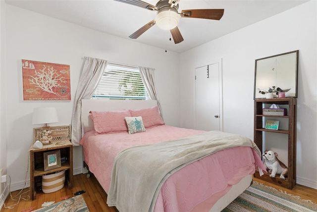 5425 2ND AVENUE N, St Petersburg, FL 33710