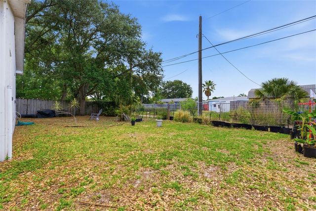 5425 2ND AVENUE N, St Petersburg, FL 33710