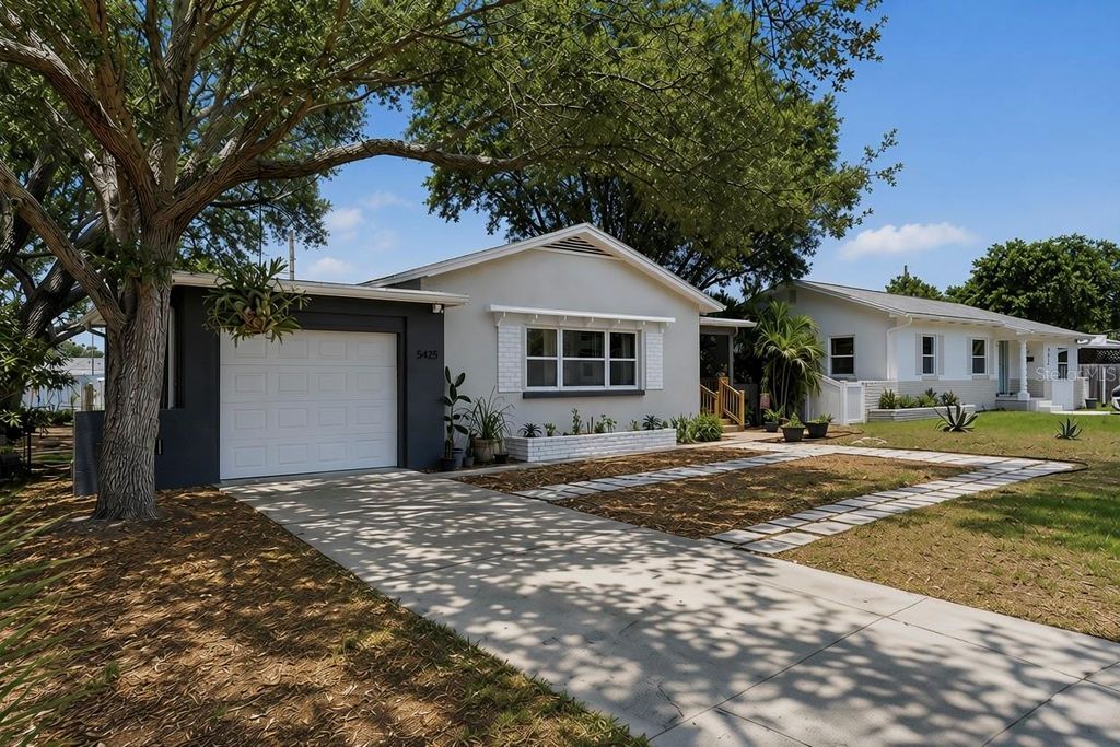 5425 2ND AVENUE N, St Petersburg, FL 33710