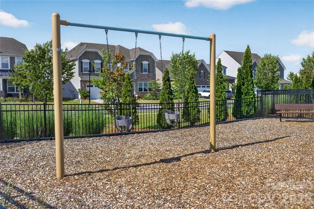 15211 Meacham Farm Drive 36, Huntersville, NC 28078