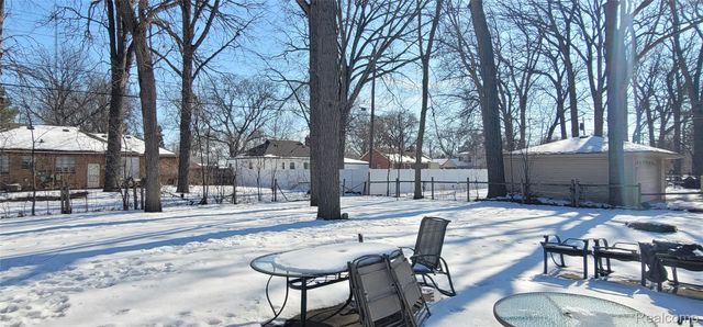 21160 Kipling Street, Oak Park, MI 48237