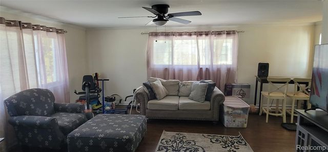 21160 Kipling Street, Oak Park, MI 48237