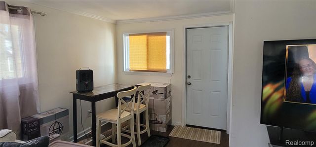 21160 Kipling Street, Oak Park, MI 48237