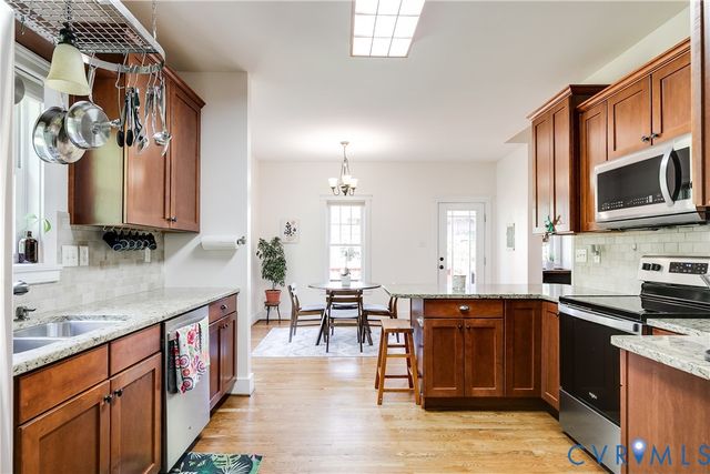 2719 Mohawk Dr, North Chesterfield, VA 23235