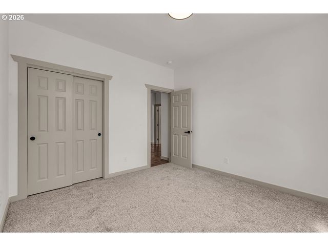 1025 CHURCH St, Woodburn, OR 97071