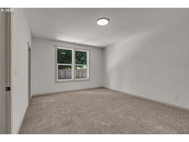 1025 CHURCH St, Woodburn, OR 97071