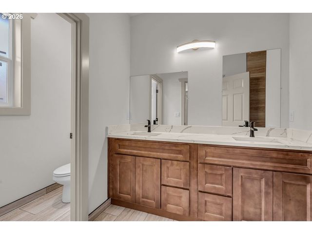 1025 CHURCH St, Woodburn, OR 97071