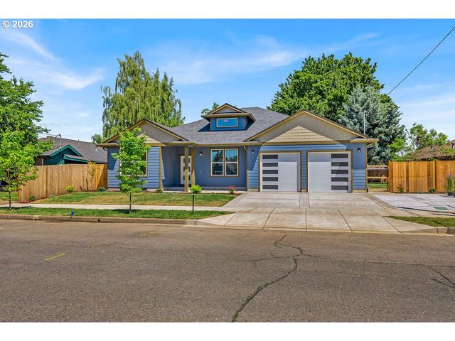 1025 CHURCH St, Woodburn, OR 97071