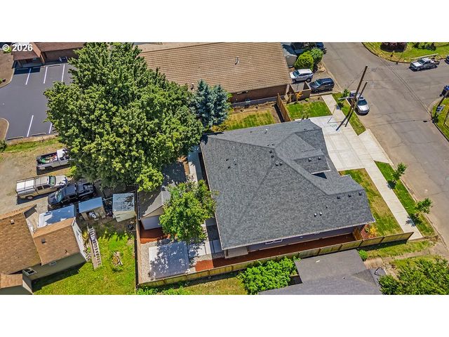 1025 CHURCH St, Woodburn, OR 97071