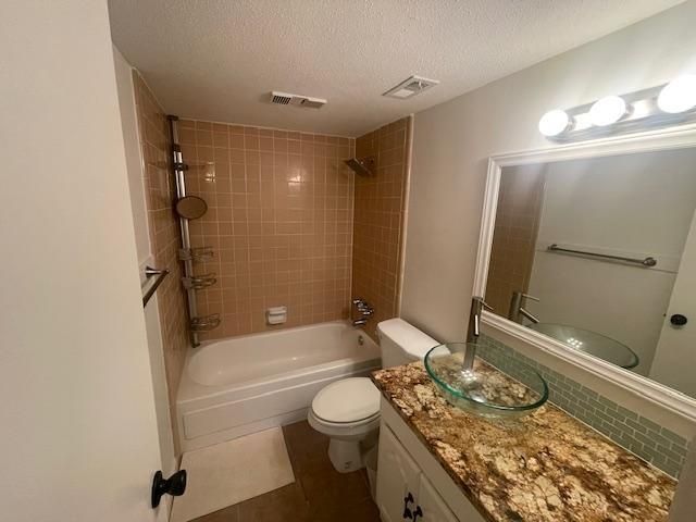 2350 Bering Drive 72, Houston, TX 77057