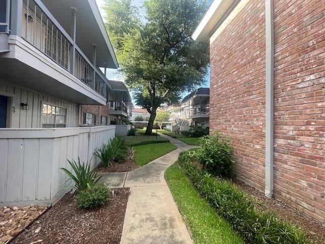 2350 Bering Drive 72, Houston, TX 77057