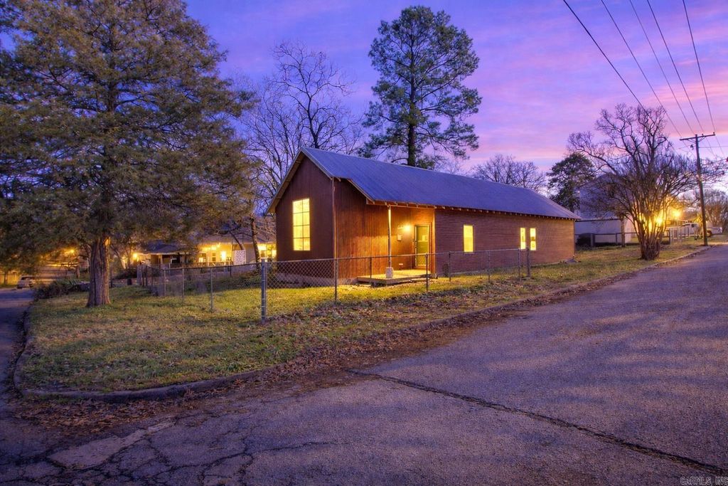 2721 W Capitol Avenue, Little Rock, AR 72205