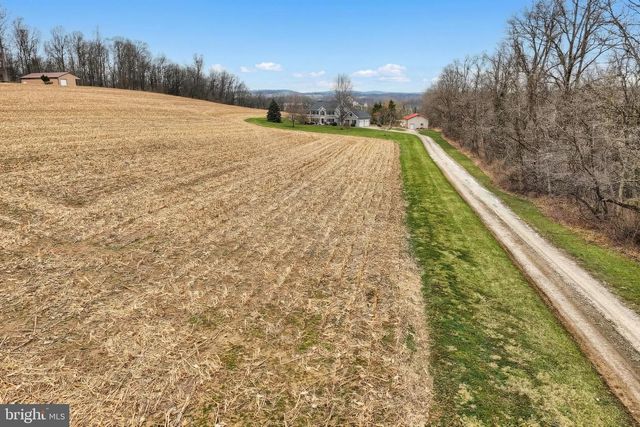 4905 OXFORD RD, York Springs, PA 17372