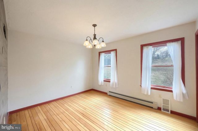 4905 OXFORD RD, York Springs, PA 17372