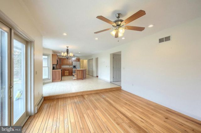 4905 OXFORD RD, York Springs, PA 17372