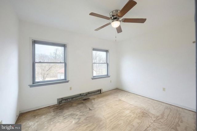 4905 OXFORD RD, York Springs, PA 17372