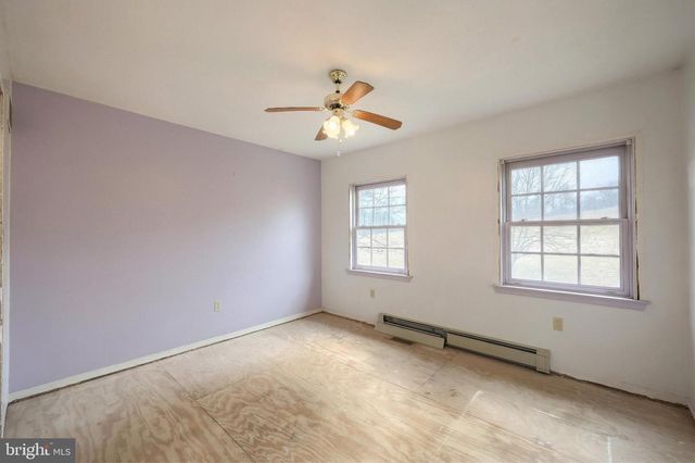 4905 OXFORD RD, York Springs, PA 17372