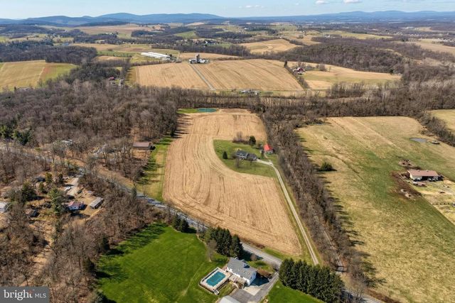 4905 OXFORD RD, York Springs, PA 17372