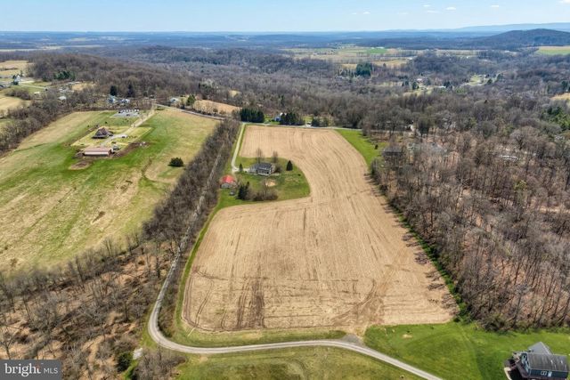 4905 OXFORD RD, York Springs, PA 17372