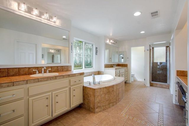 27452 Pinyon St, Murrieta, CA 92562