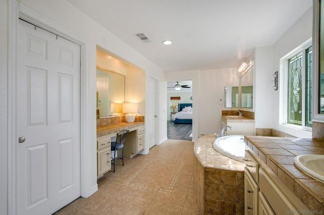 27452 Pinyon St, Murrieta, CA 92562