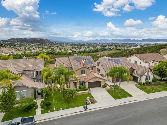 27452 Pinyon St, Murrieta, CA 92562