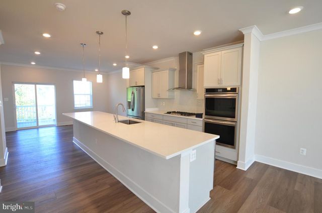 7853 LEBEU ROAD, Baltimore, MD 21244