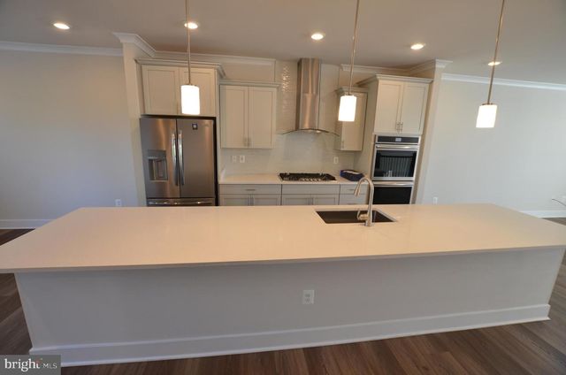 7853 LEBEU ROAD, Baltimore, MD 21244