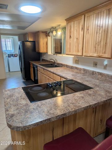 908 S OCOTILLO Drive, Apache Junction, AZ 85120