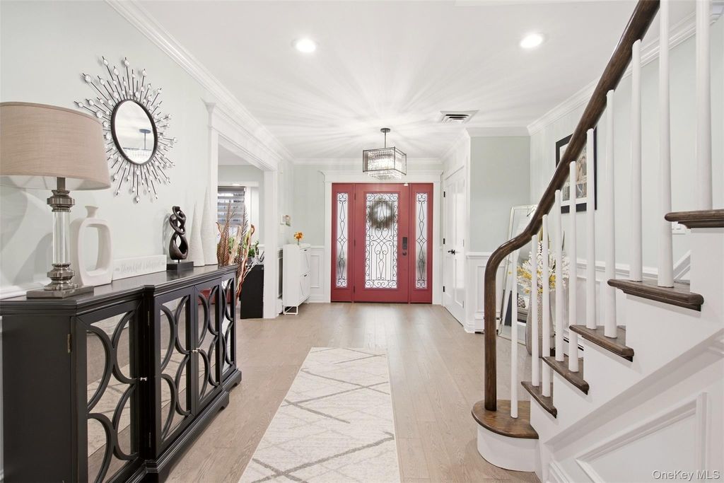 24 Quintree Lane, Melville, NY 11747 — photo 4