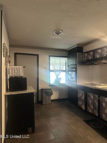 1166 Killarney Street, Jackson, MS 39212