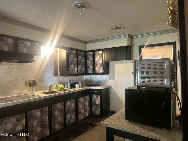 1166 Killarney Street, Jackson, MS 39212