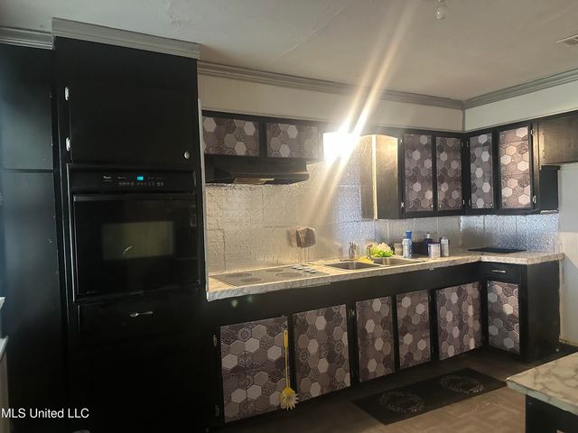 1166 Killarney Street, Jackson, MS 39212