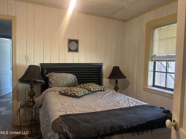 1166 Killarney Street, Jackson, MS 39212