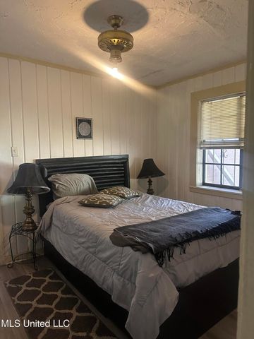 1166 Killarney Street, Jackson, MS 39212