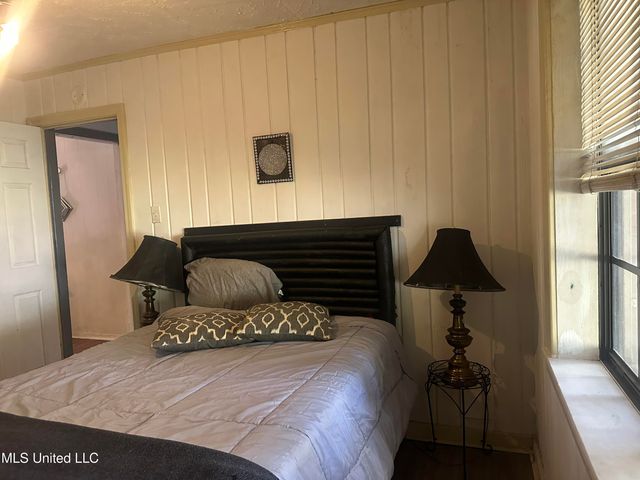 1166 Killarney Street, Jackson, MS 39212