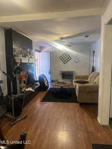 1166 Killarney Street, Jackson, MS 39212