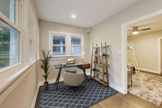 800 S Scoville Avenue, Oak Park, IL 60304